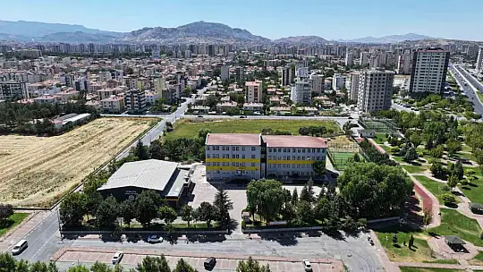 Başkan Çolakbayrakdar, 'En kıymetli hazinemiz yavrularımıza daha sağlıklı ortamlar hazırlıyoruz'