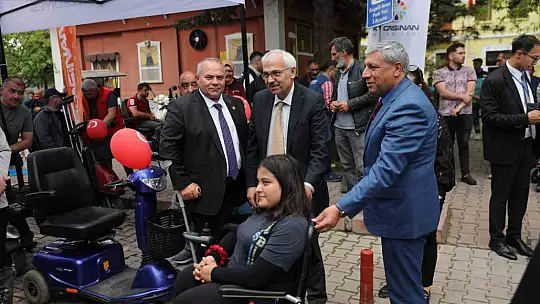 Başkan Çolakbayrakdar: 'Engelli vatandaşlarımız bizin için ayrıcalıktır'