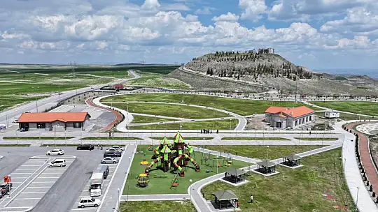 Başkan Çolakbayrakdar: 'Erciyes manzaralı millet bahçesi, doğa, manzara ve huzurun buluştuğu yer'