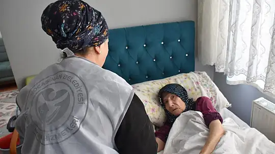 Başkan Çolakbayrakdar: 'Evde sağlık hizmetimizle de gönüllere dokunuyoruz'