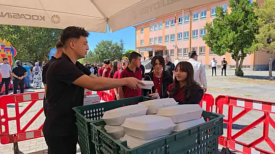 Başkan Çolakbayrakdar: 'Evlatlarımızı mutlu etmek için çalışıyoruz'