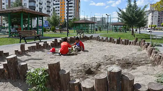 Başkan Çolakbayrakdar: 'Evlatlarımız için her parka toprak alan yapıyoruz'