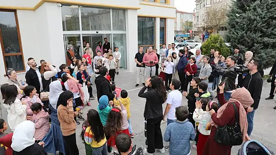 Başkan Çolakbayrakdar: 'Gençlerimizin ürettiği her proje Türkiye'nin gücüne güç katacak'