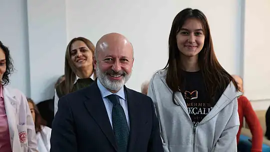 Başkan Çolakbayrakdar: 'Gönülden gönüle kurduğumuz bağ, 8 yıl sonra bile aynı güçte duruyor'