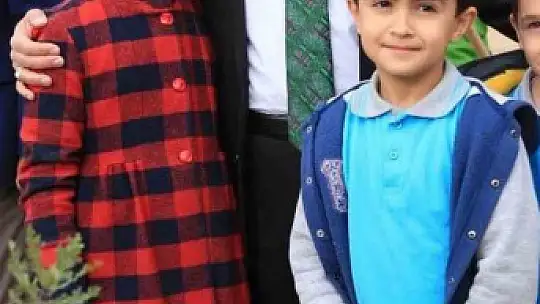 Başkan Çolakbayrakdar: 'Gönülden gönüle kurduğumuz bağ, 8 yıl sonra bile aynı güçte duruyor'