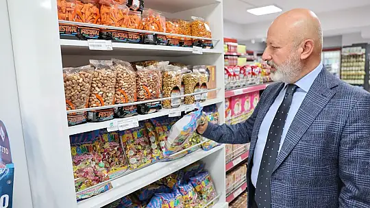 Başkan Çolakbayrakdar: 'Gönüllere dokunan belediyecilikle çalınmadık kapı, girilmedik gönül bırakmayacağız'