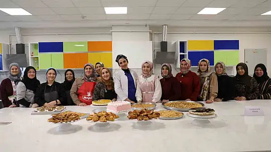 Başkan Çolakbayrakdar: 'Hanım kardeşlerimiz Kocasinan Akademi'de üretiyor, kazanıyor'