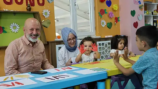 Başkan Çolakbayrakdar: 'Hayatın tüm renkleri, 7'den 70'e bu çatı altında buluşuyor'