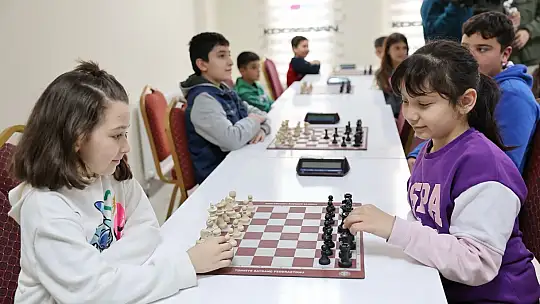 Başkan Çolakbayrakdar: 'Hedefimiz Kayseri'yi satrançta marka şehir yapmak'