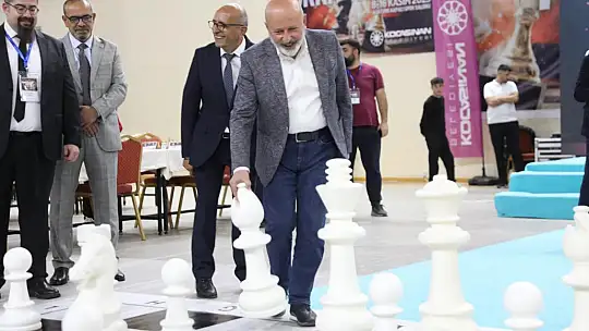 Başkan Çolakbayrakdar: 'Hedefimiz Kayseri'yi satrançta marka şehir yapmak'