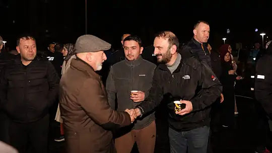 Başkan Çolakbayrakdar: 'Hemşehrilerimizle Ramazan'ın güzelliklerini paylaşıyoruz'