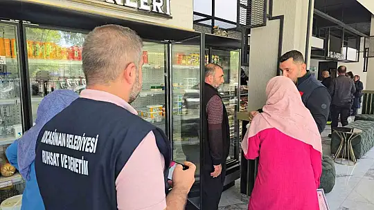 Başkan Çolakbayrakdar: 'Hemşehrilerimizin sağlığı için bayram öncesi denetimlerimizi artırdık'