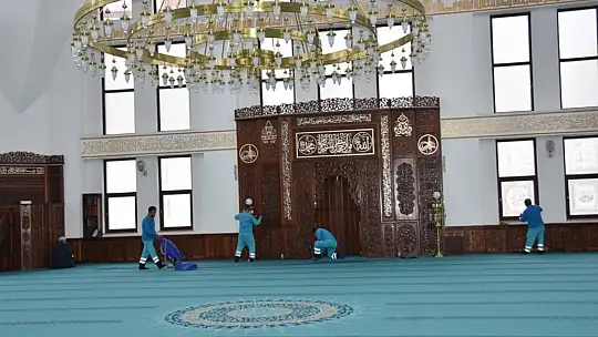Başkan Çolakbayrakdar: 'Hemşehrilerimizin huzurlu bir bayram geçirmeleri için çalışıyoruz'