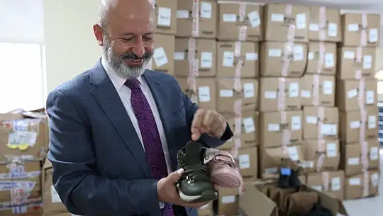 Başkan Çolakbayrakdar: 'Her eve, her gönüle dokunan hizmetlerle örnek oluyoruz'