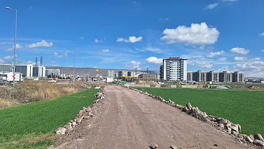 Başkan Çolakbayrakdar: 'Her sokağa konfor, her mahalleye değişim getiriyoruz'