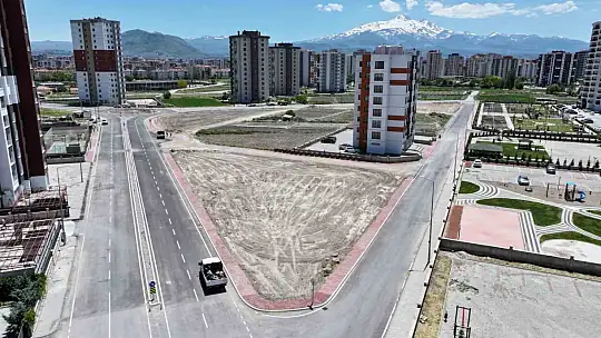 Başkan Çolakbayrakdar: 'Her yeni park, şehrimize kazandırılan yeni bir nefestir'