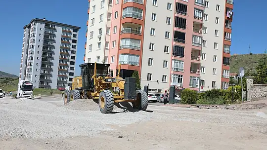 Başkan Çolakbayrakdar: 'Huzurlu bir bayram için kadim mahallemizdeki çalışmaları en kısa sürede bitireceğiz'
