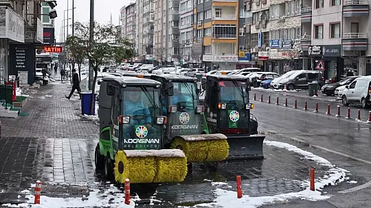 Başkan Çolakbayrakdar, 'Kar, şehrimize bereket getirirken, ulaşım güvenliği için de gece gündüz çalışıyoruz'