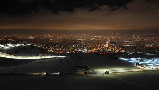 Başkan Çolakbayrakdar: 'Kar yağışı ve don tehlikesine karşı 3 vardiya 24 saat çalışıyoruz'