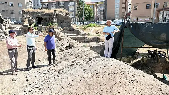 Başkan Çolakbayrakdar: 'Kayseri'nin ilk medresesini kültür hazinemize yeniden kazandırıyoruz'
