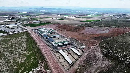 Başkan Çolakbayrakdar: 'Kayseri'miz, model olacak modern hayvan bakımevi ile öncü bir şehir oluyor'