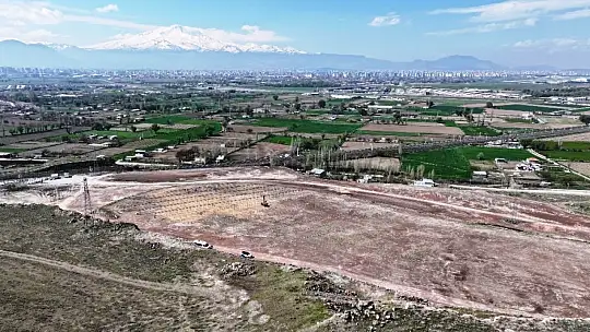 Başkan Çolakbayrakdar: 'Kendi enerjisini üreten örnek ve sayılı belediyelerden biri olacağız'
