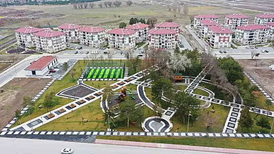 Başkan Çolakbayrakdar: 'Kişi başına 17,60 metrekare yeşil alan, 530 park ve 965 bin ağaçla geleceğe nefes, şehre oksijen'