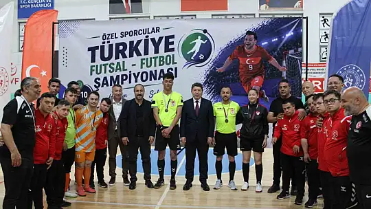 Başkan Çolakbayrakdar: 'Kocasinan'ın altın çocuklarıyla gurur duyuyoruz'