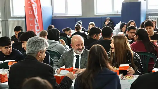 Başkan Çolakbayrakdar: 'Meslek sahibi olmak, güçlü bir geleceğin anahtarıdır'