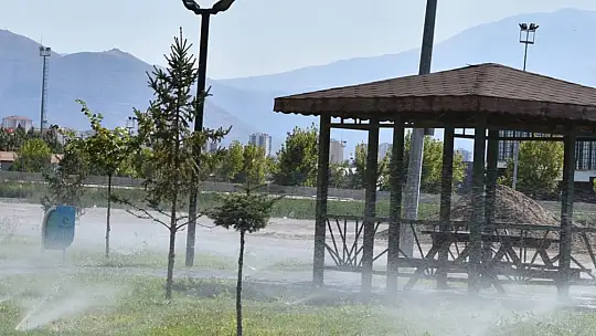 Başkan Çolakbayrakdar: 'Otomatik sulama sistemiyle hem suyu hem enerjiyi koruyoruz'
