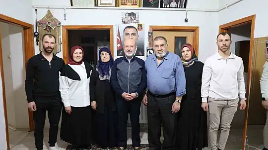 Başkan Çolakbayrakdar: 'Ramazan'ın bereketiyle çalınmadık kapı, girilmedik gönül bırakmadık'