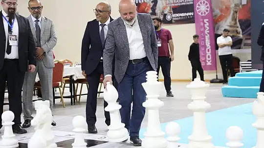 Başkan Çolakbayrakdar: 'Satrançta kazanan, Türkiye'nin geleceği olan evlatlarımızdır'