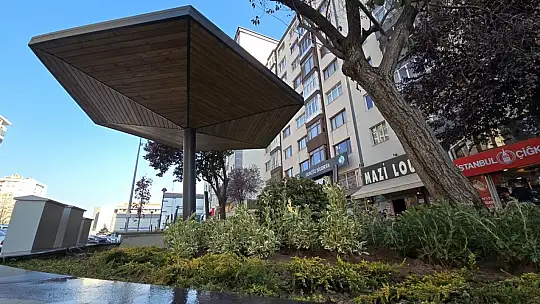 Başkan Çolakbayrakdar: 'Şehrin kalbine modern ve estetik bir kimlik kazandırıyoruz'