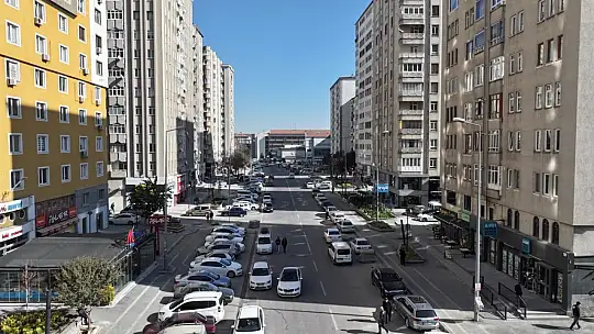Başkan Çolakbayrakdar: 'Şehrin kalbine modern ve estetik bir kimlik kazandırıyoruz'