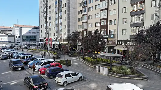 Başkan Çolakbayrakdar: 'Şehrin kalbine modern ve estetik bir kimlik kazandırıyoruz'