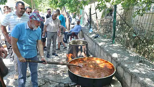 Başkan Çolakbayrakdar: 'Sıla-i rahim, birlik ve beraberliğimizin en güzel yansımasıdır'