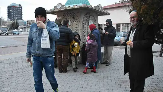 Başkan Çolakbayrakdar: 'Soğuk günlerde gönülleri ısıtıyoruz'