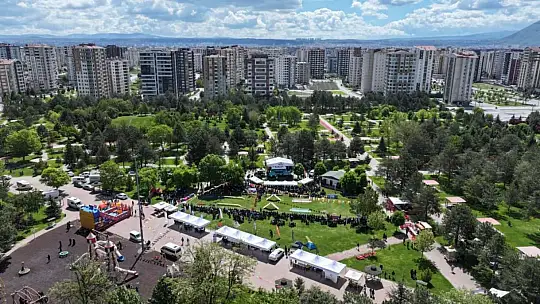 Başkan Çolakbayrakdar: 'Sporla, bilimle ve sanatla güçlü bir gençlik hedefliyoruz'