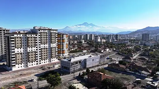 Başkan Çolakbayrakdar, 'Tarihin en büyük kentsel dönüşümünü gerçekleştiriyoruz'