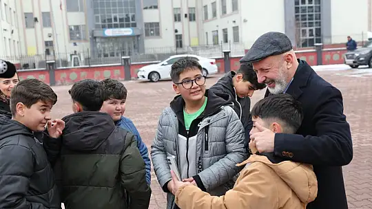 Başkan Çolakbayrakdar: 'Türkiye'nin geleceği olan evlatlarımızın eğitimi için çalışıyoruz'