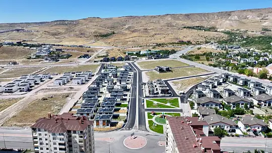 Başkan Çolakbayrakdar: 'Yatay mimariyle gelişen Ertuğrulgazi'ye konforlu ulaşım kazandırıyoruz'
