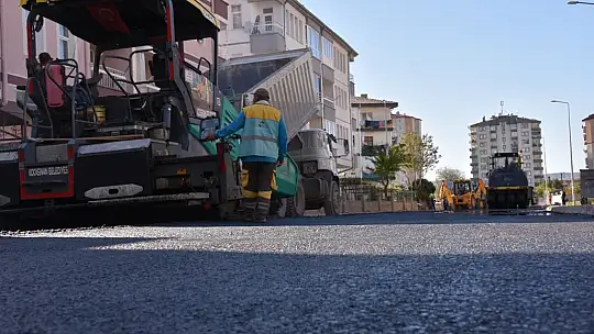 Başkan Çolakbayrakdar, 'Yerli ve milli, Türkiye'nin en güçlü asfalt plentiyle rekorlara koşuyoruz'