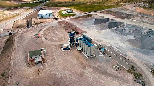 Başkan Çolakbayrakdar: 'Yerli ve milli üretimde çığır açan hizmetlerle ülkemize güç katıyoruz'