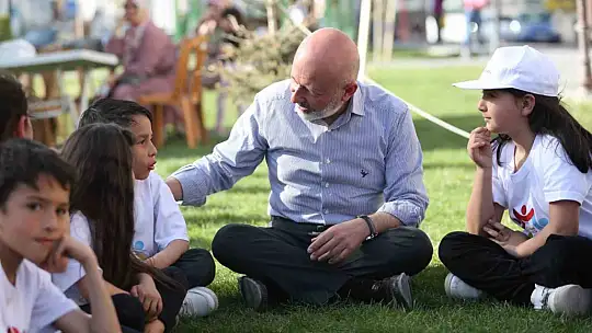 Başkan Çolakbayrakdar: 'Yeter ki 1 metrekare kamuya ait olsun, hızla park yapıyoruz'