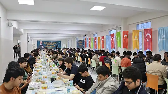 Başkan Çolakbayrakdar, 52 farklı ülkeden öğrencilerle iftar sofrasında buluştu