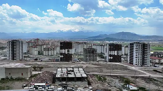 Başkan Çolakbayrakdar'dan kentsel dönüşümde anahtar teslimi ve dev park müjdesi