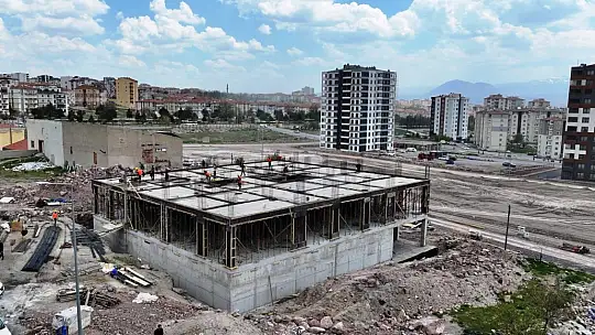 Başkan Çolakbayrakdar'dan kentsel dönüşümde anahtar teslimi ve dev park müjdesi