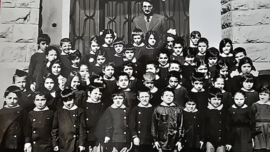 Başkan Çolakbayrakdar, ilkokul öğretmeniyle buluştu