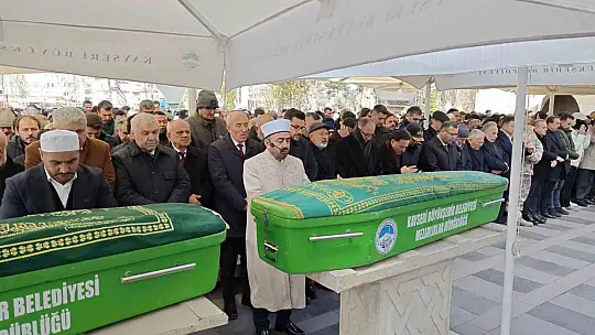 Başkan Çolakbayrakdar'ın babası toprağa verildi