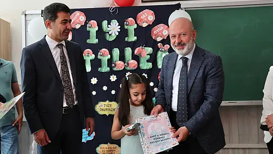 Başkan Çolakbayrakdar, öğrencilerin karne sevincine ortak oldu